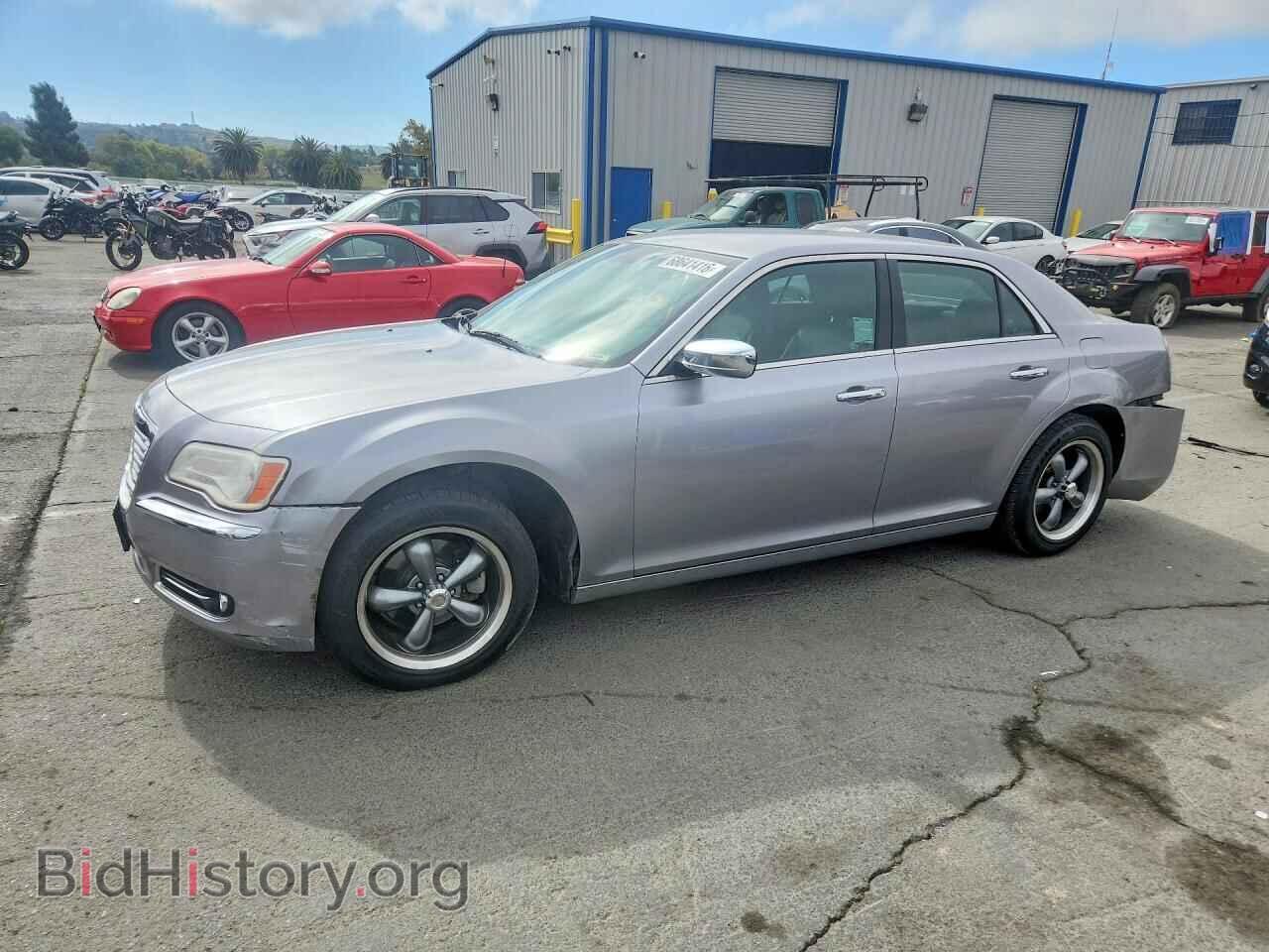 Photo 2C3CCAEG8DH620777 - CHRYSLER 300 2013
