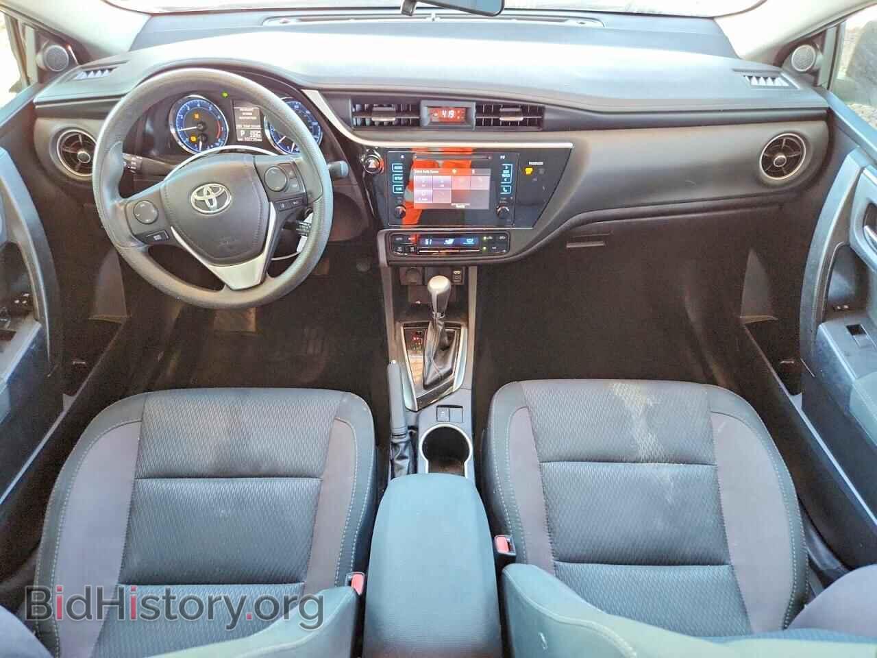 2017 TOYOTA COROLLA - VIN: 2T1BURHE5HC943939 - Фото 8