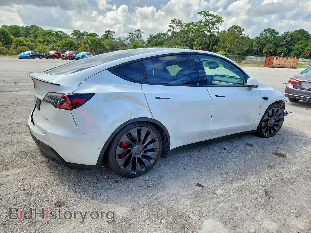 2022 TESLA MODEL Y - VIN: 7SAYGDEF8NF522986 - Photo 3