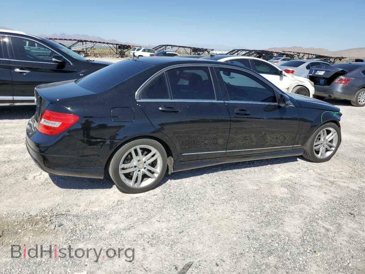 2013 MERCEDES-BENZ C-CLASS - VIN: WDDGF4HB9DA811201 - Фото 3