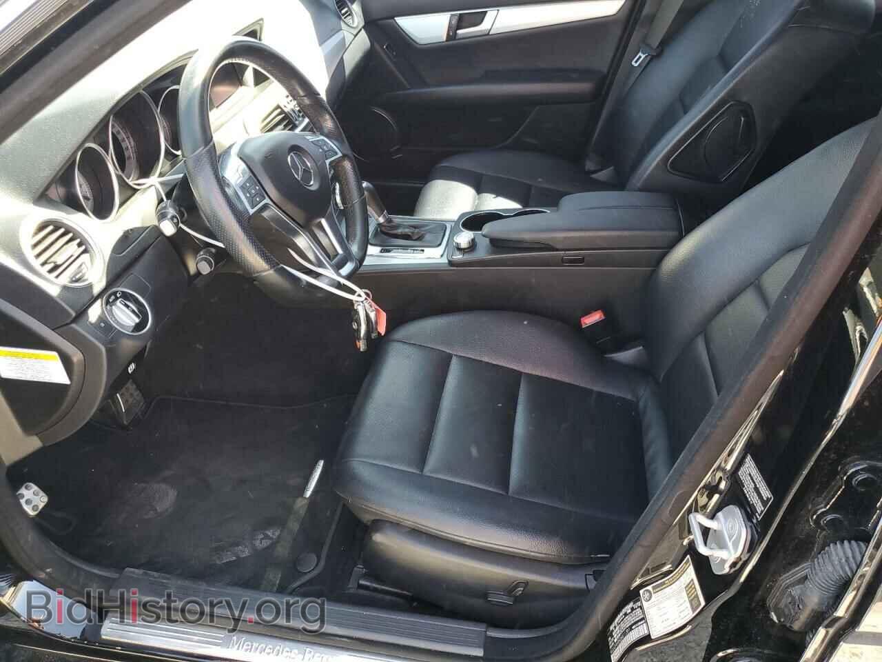 2013 MERCEDES-BENZ C-CLASS - VIN: WDDGF4HB9DA811201 - Фото 7