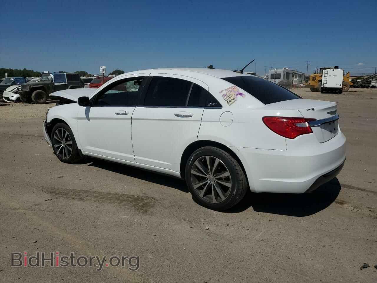 2012 CHRYSLER 200 - VIN: 1C3CCBBG3CN301450 - Фото 2