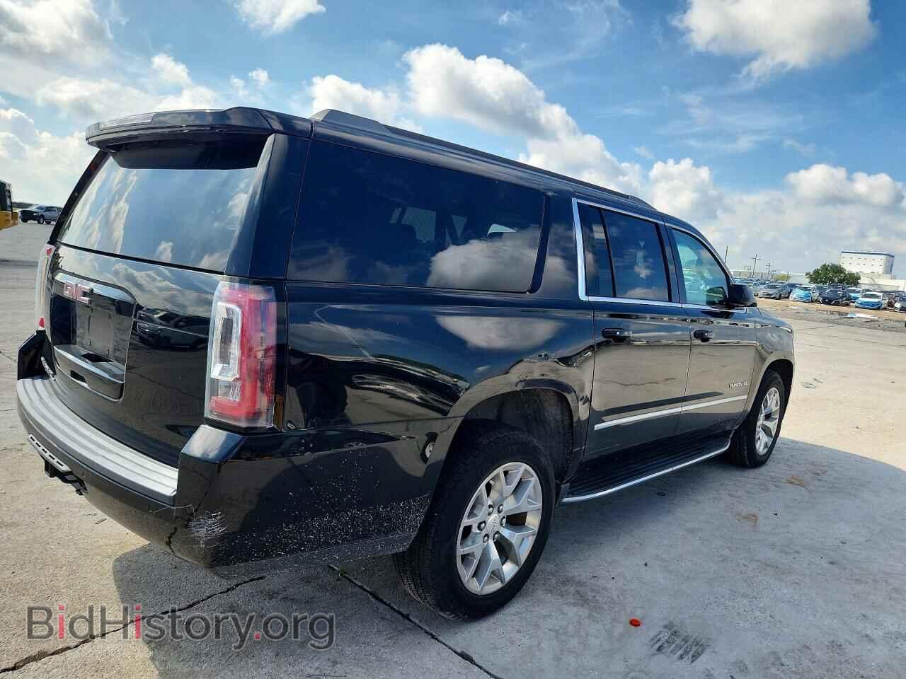 2017 GMC YUKON - VIN: 1GKS1GKC8HR332009 - Фото 3