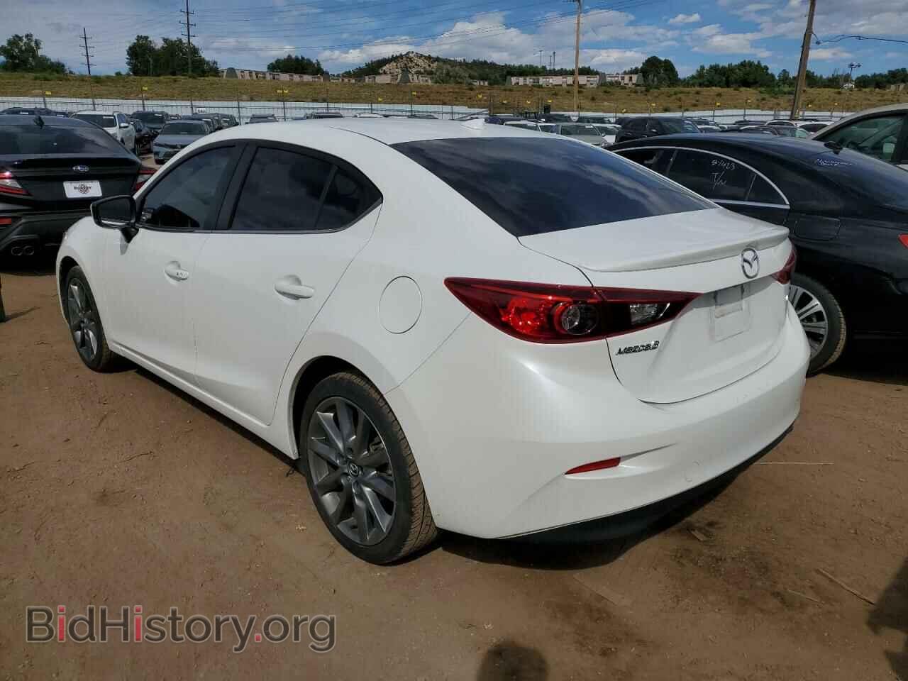 2018 MAZDA 3 - VIN: 3MZBN1V31JM230936 - Фото 2