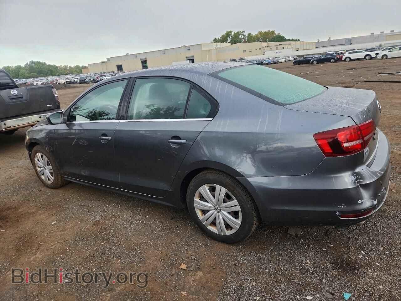 2017 VOLKSWAGEN JETTA - VIN: 3VW2B7AJ3HM221052 - Photo 2