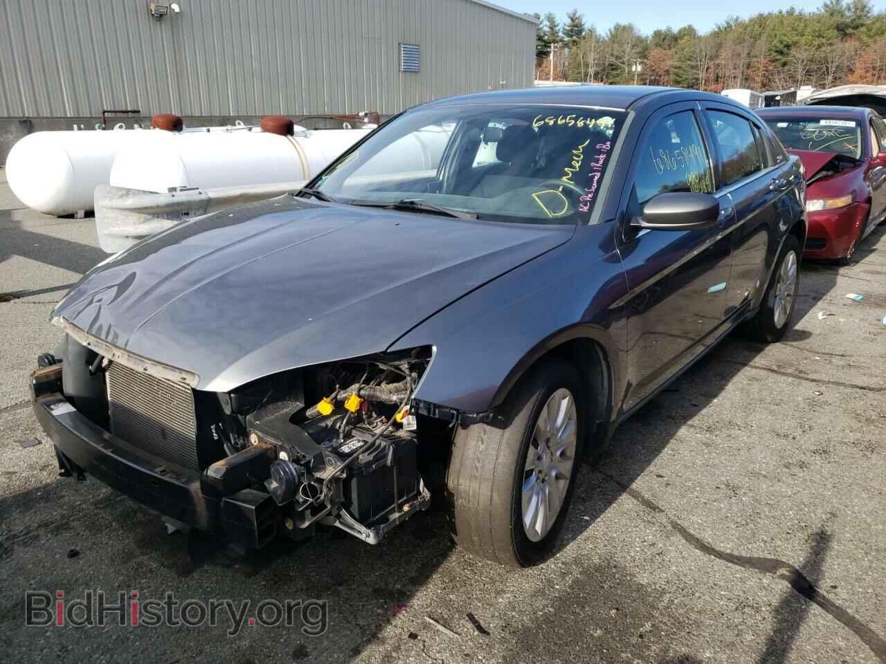 2012 CHRYSLER 200 - VIN: 1C3CCBAB7CN321027 - Фото 2