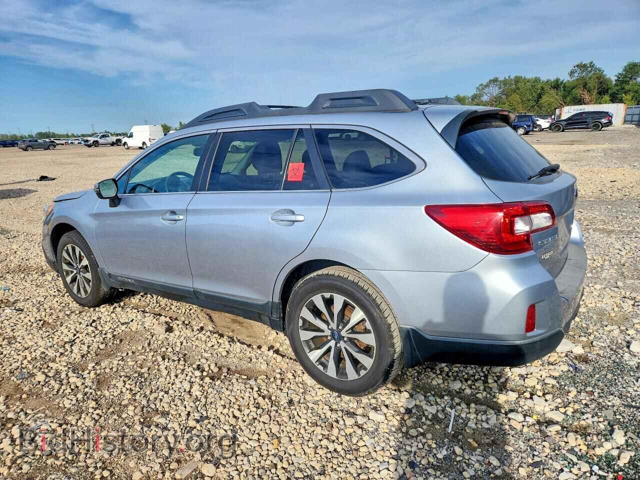 2015 SUBARU OUTBACK - VIN: 4S4BSANC4F3312529 - Фото 2