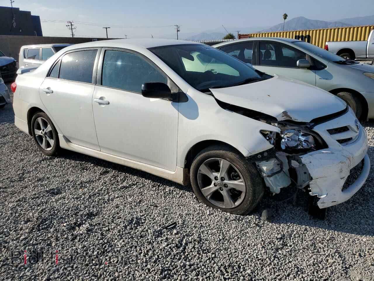2011 TOYOTA COROLLA - VIN: 2T1BU4EE0BC684517 - Фото 4