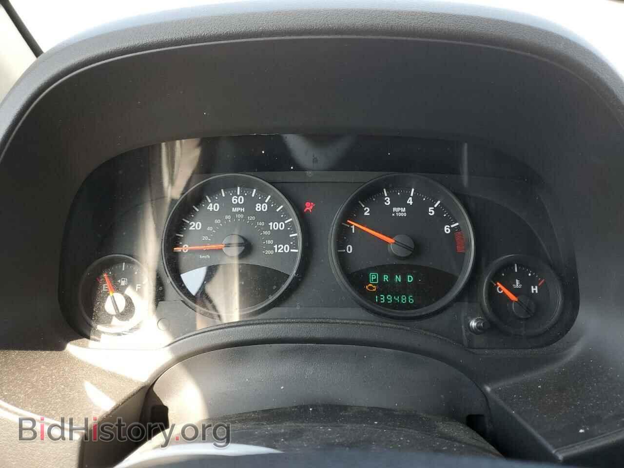 2010 JEEP COMPASS - VIN: 1J4NT4FB2AD549216 - Фото 9