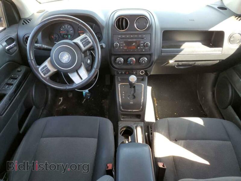 2012 Jeep COMPASS (VIN 1C4NJDEB3CD594357) — фото 8 из 12