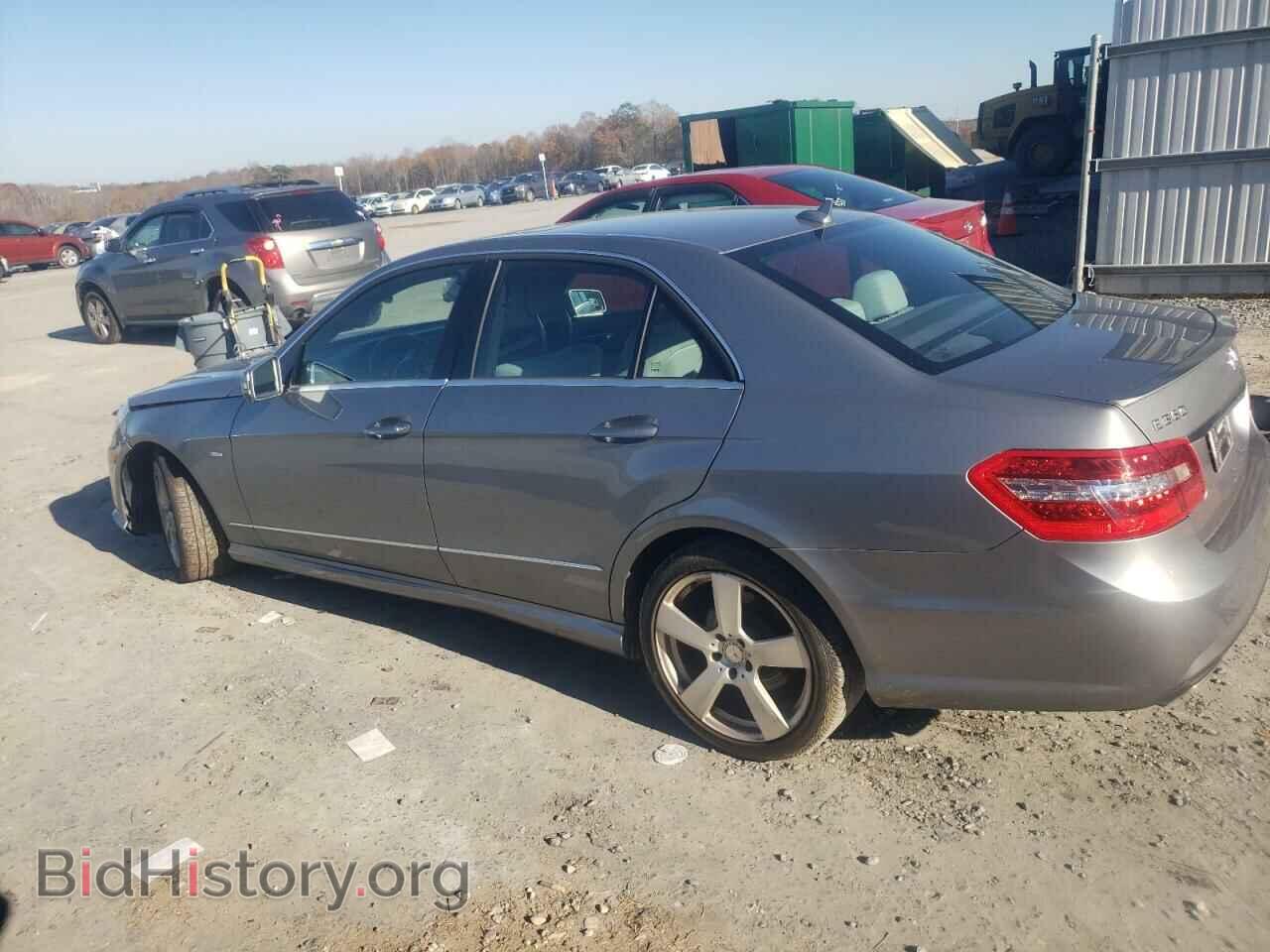 2012 MERCEDES-BENZ E-CLASS - VIN: WDDHF5KB0CA613060 - Фото 2