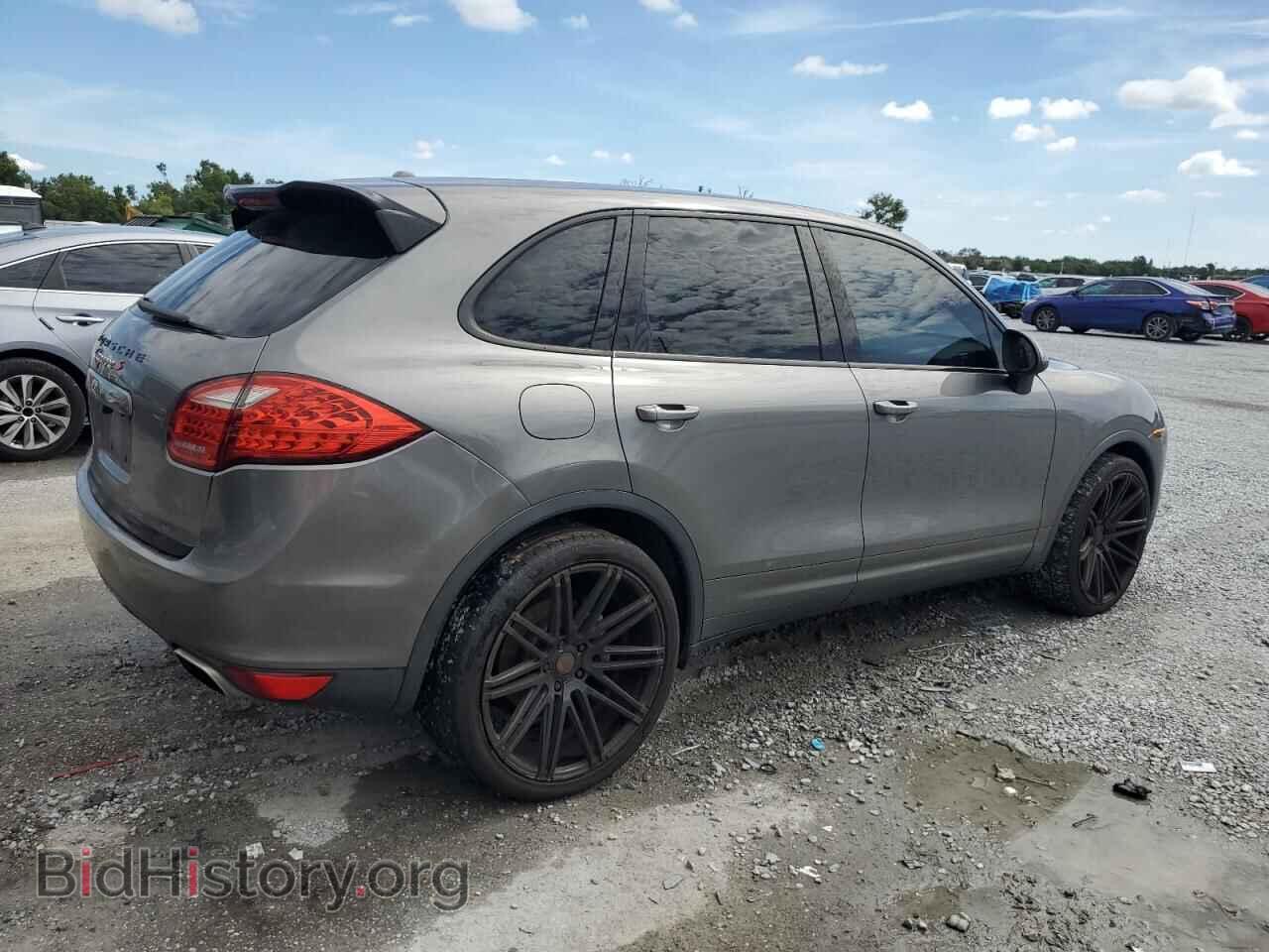 2011 PORSCHE CAYENNE - VIN: WP1AB2A25BLA42593 - Photo 3