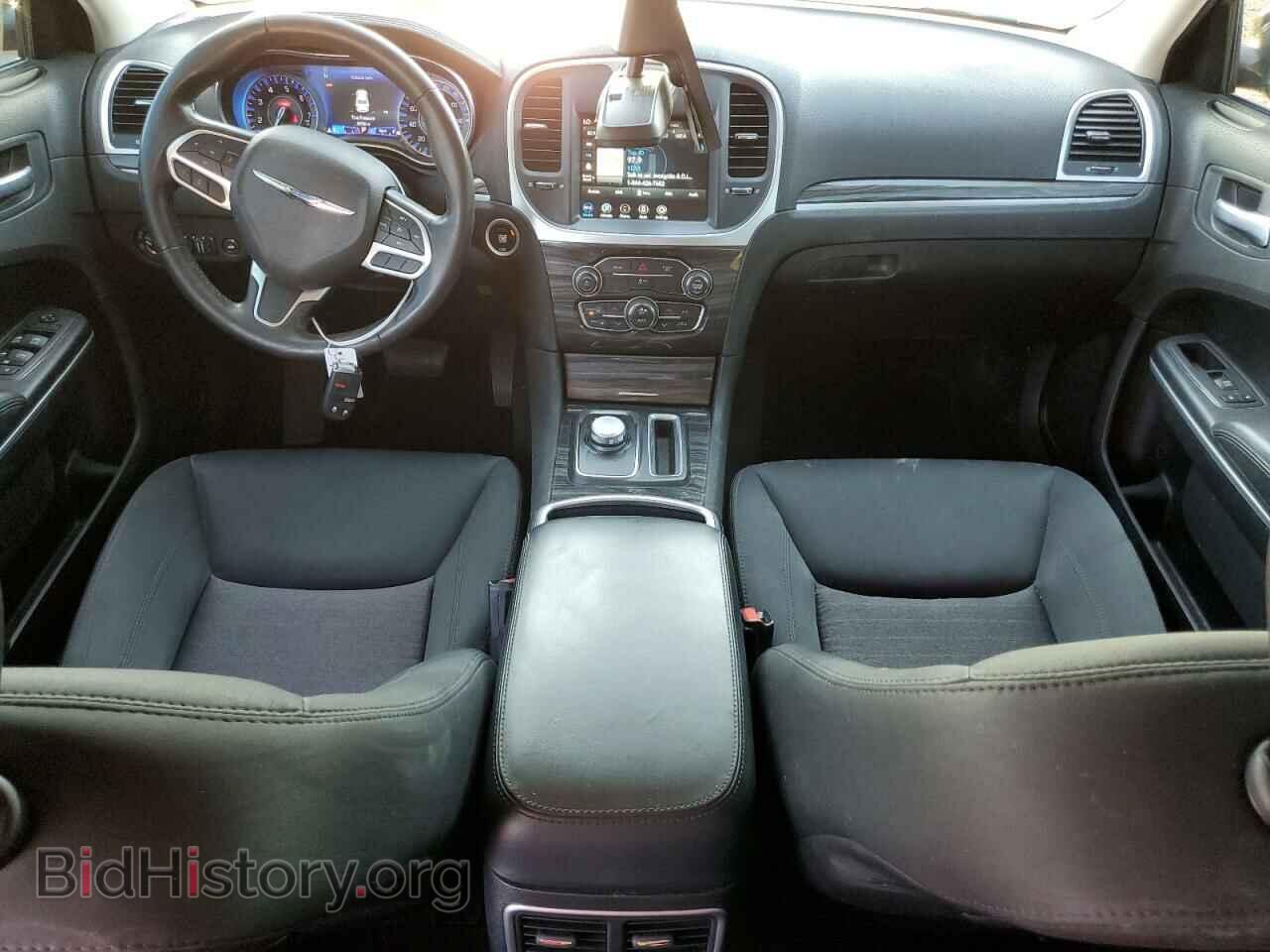 2021 CHRYSLER 300 - VIN: 2C3CCAAG2MH644840 - Фото 8