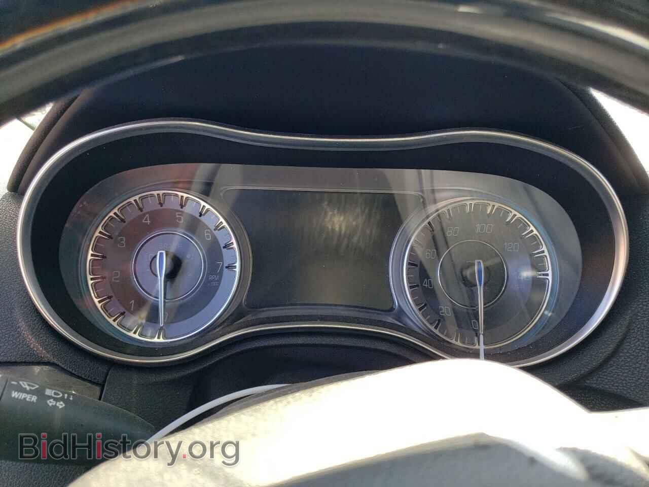 2017 CHRYSLER 300 - VIN: 2C3CCAEGXHH570941 - Фото 9