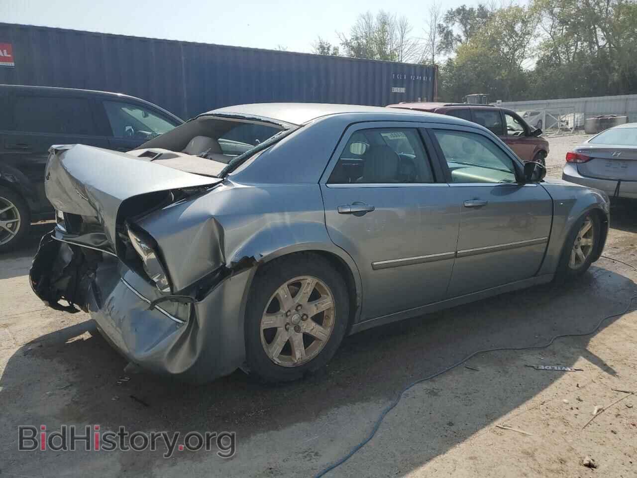 2006 CHRYSLER 300 - VIN: 2C3KA53G86H455702 - Фото 3