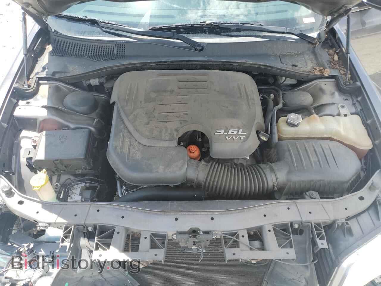 2016 CHRYSLER 300 - VIN: 2C3CCAAG2GH190660 - Фото 11