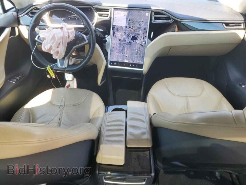 2013 Tesla MODEL S (VIN 5YJSA1CG5DFP20776) — фото 8 из 12