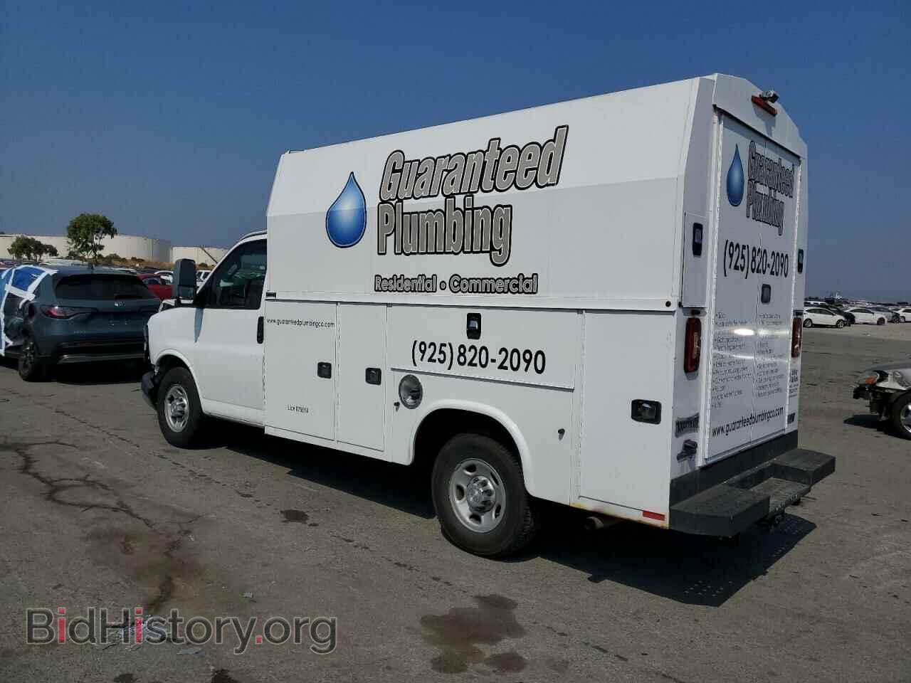 2017 CHEVROLET EXPRESS - VIN: 1GB0GRFF3H1251004 - Фото 2