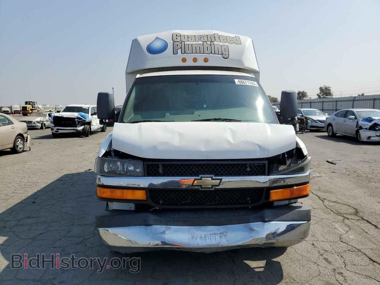 2017 CHEVROLET EXPRESS - VIN: 1GB0GRFF3H1251004 - Фото 5