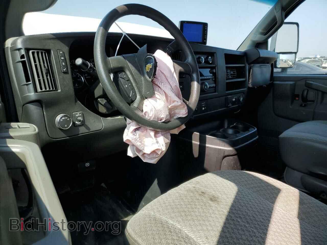 2017 CHEVROLET EXPRESS - VIN: 1GB0GRFF3H1251004 - Фото 8