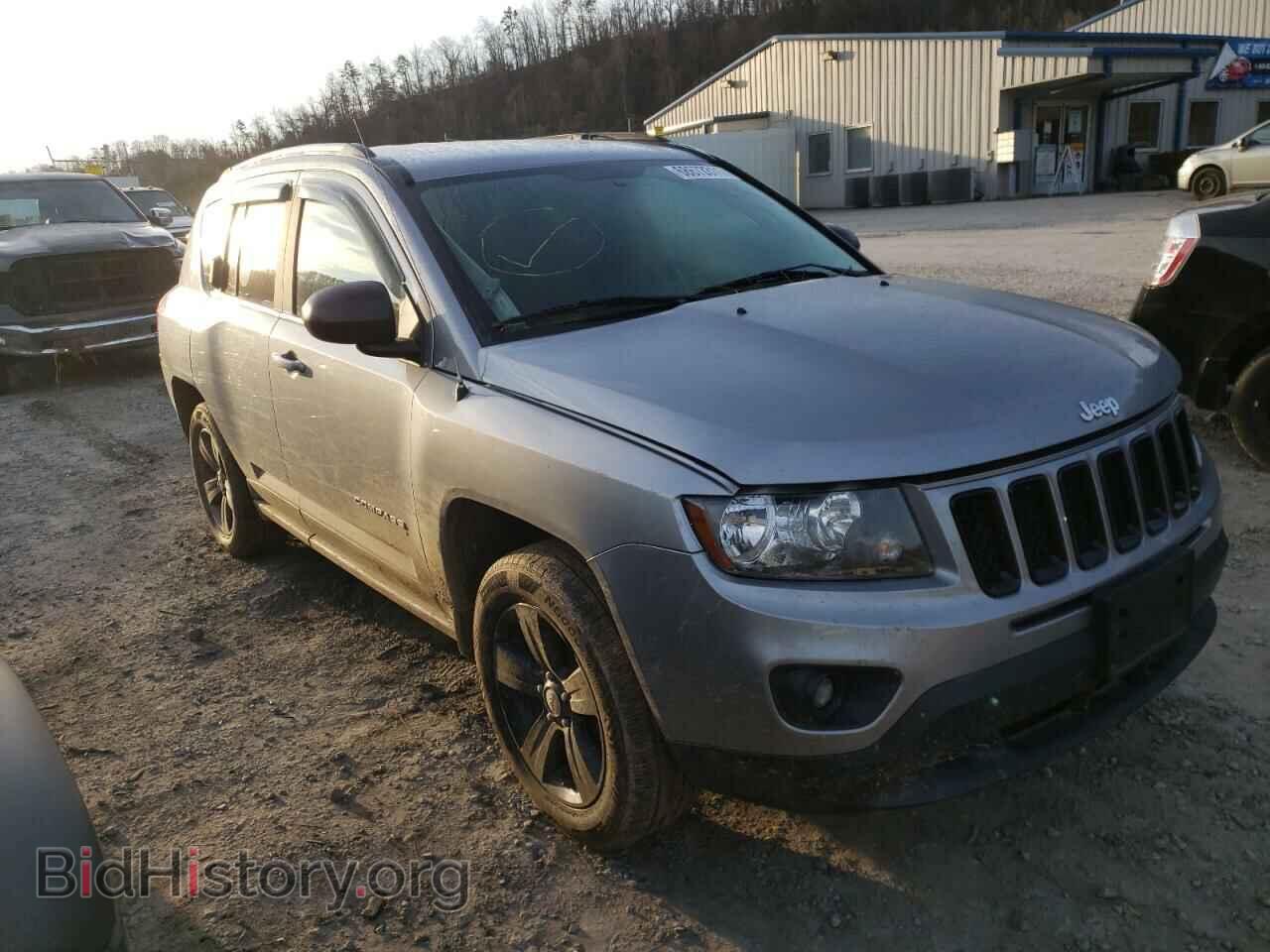 Фотография 1C4NJDBB0HD105490 - JEEP COMPASS 2017