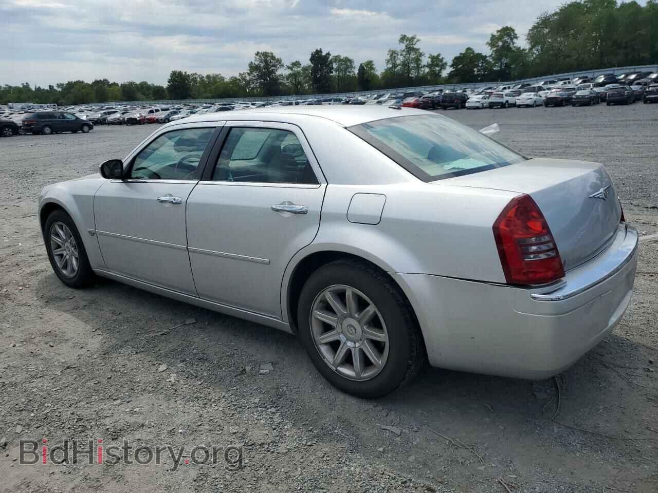 2006 CHRYSLER 300 - VIN: 2C3KA63H36H535939 - Фото 2