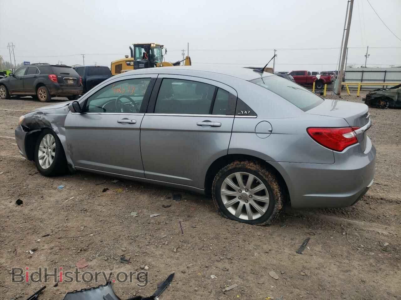 2013 CHRYSLER 200 - VIN: 1C3CCBBB3DN596975 - Фото 2