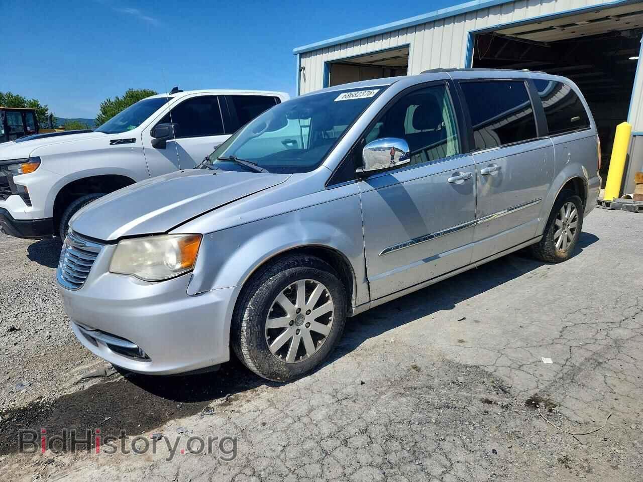 Photo 2A4RR8DG2BR721877 - CHRYSLER MINIVAN 2011