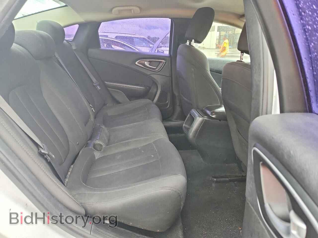 2015 CHRYSLER 200 - VIN: 1C3CCCAB4FN743363 - Photo 10