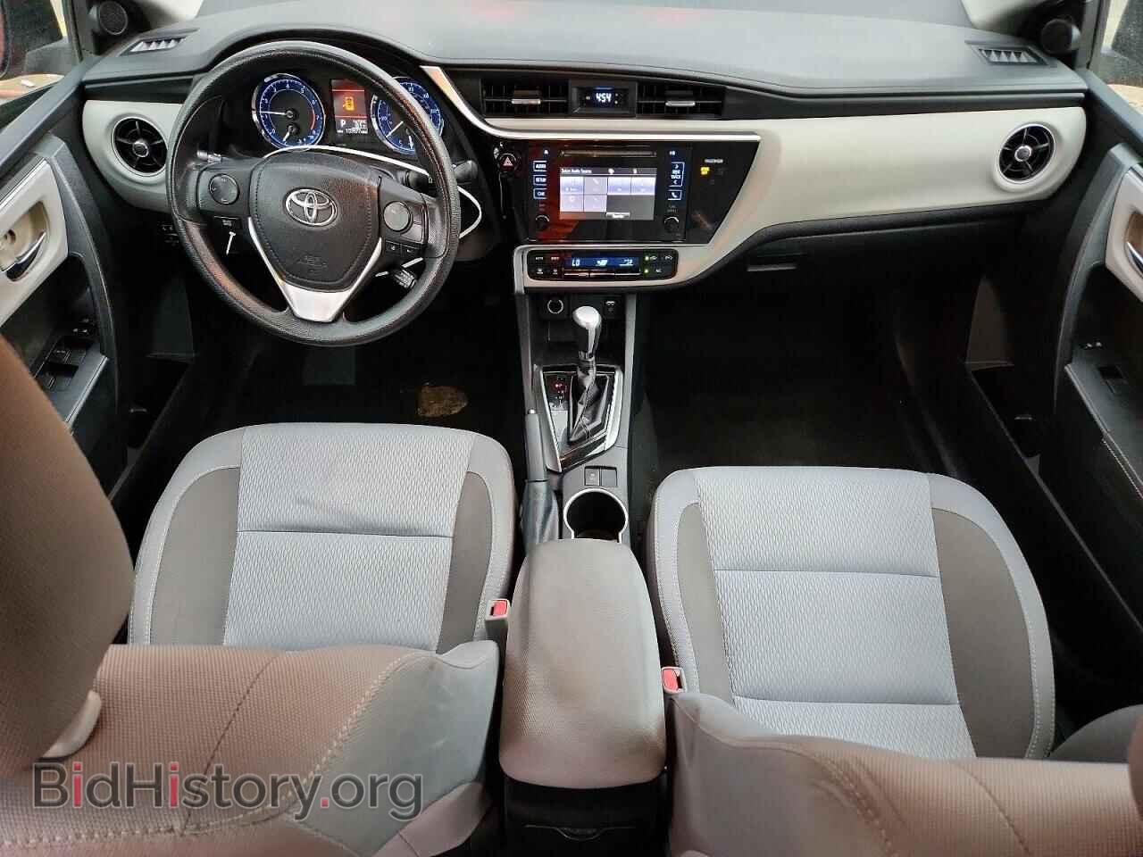 2017 TOYOTA COROLLA - VIN: 2T1BURHEXHC858000 - Фото 8
