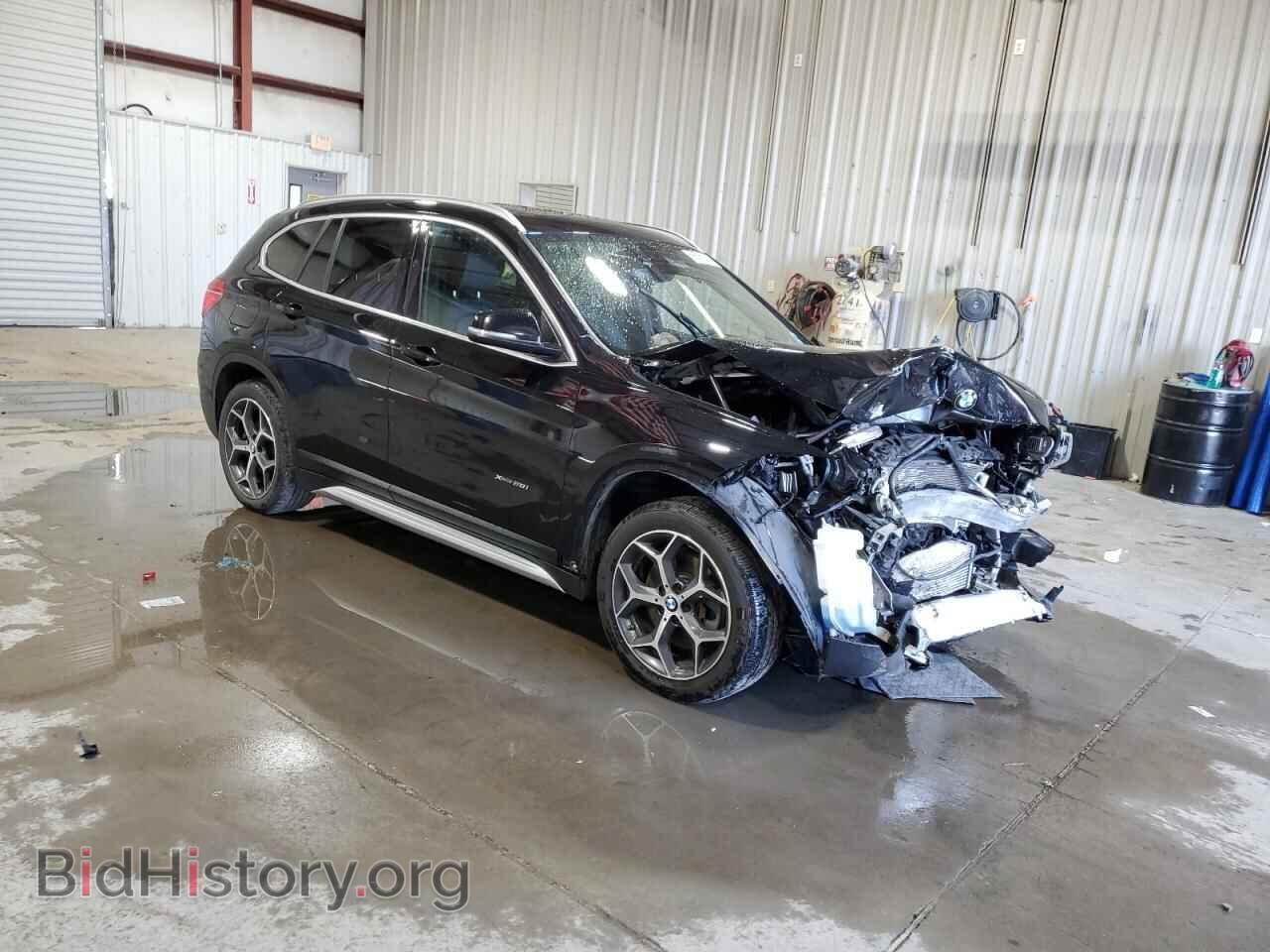 2017 BMW X1 - VIN: WBXHT3C30H5F79819 - Фото 4