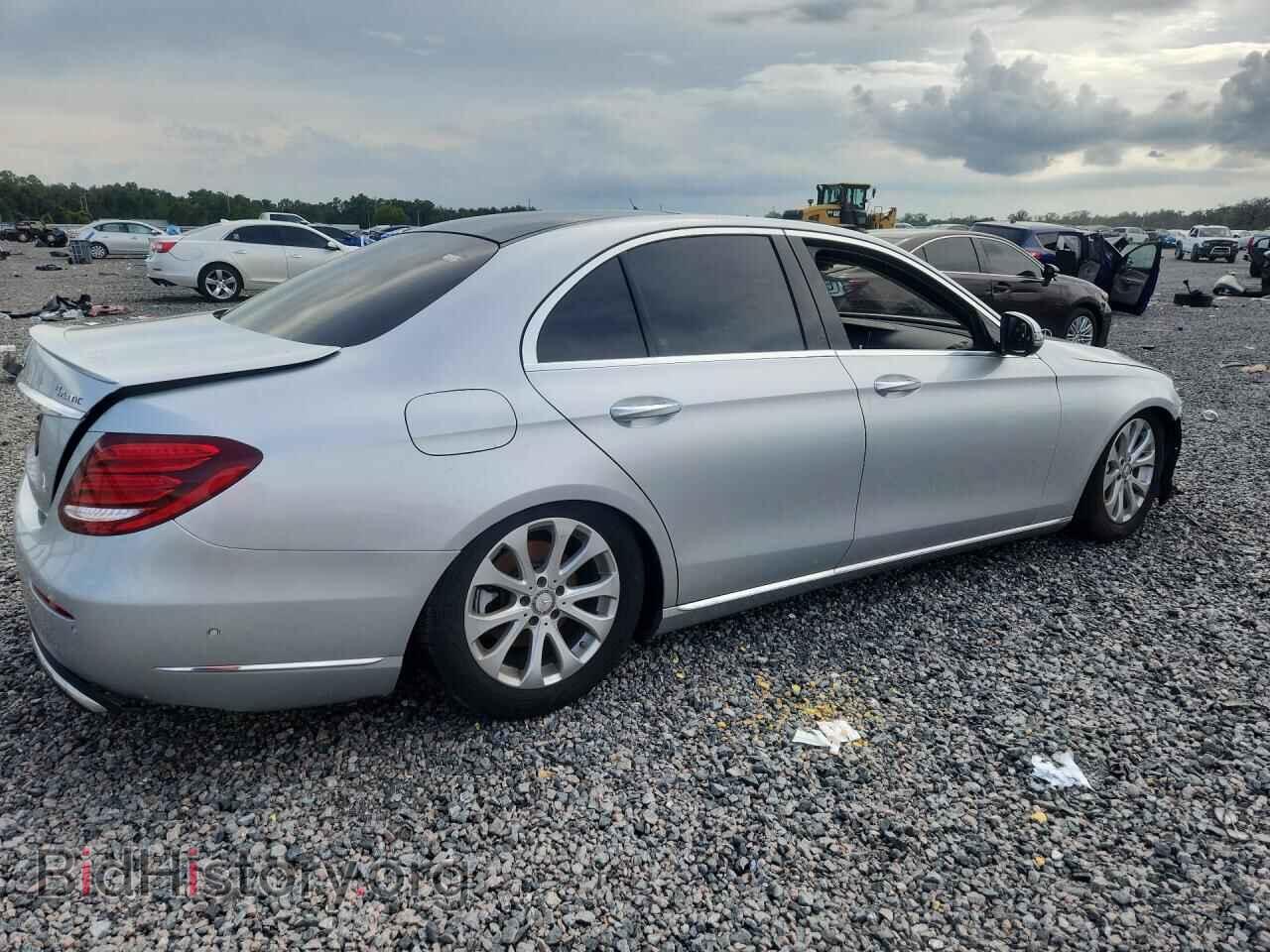 2017 MERCEDES-BENZ E-CLASS - VIN: WDDZF4KB2HA208565 - Фото 3