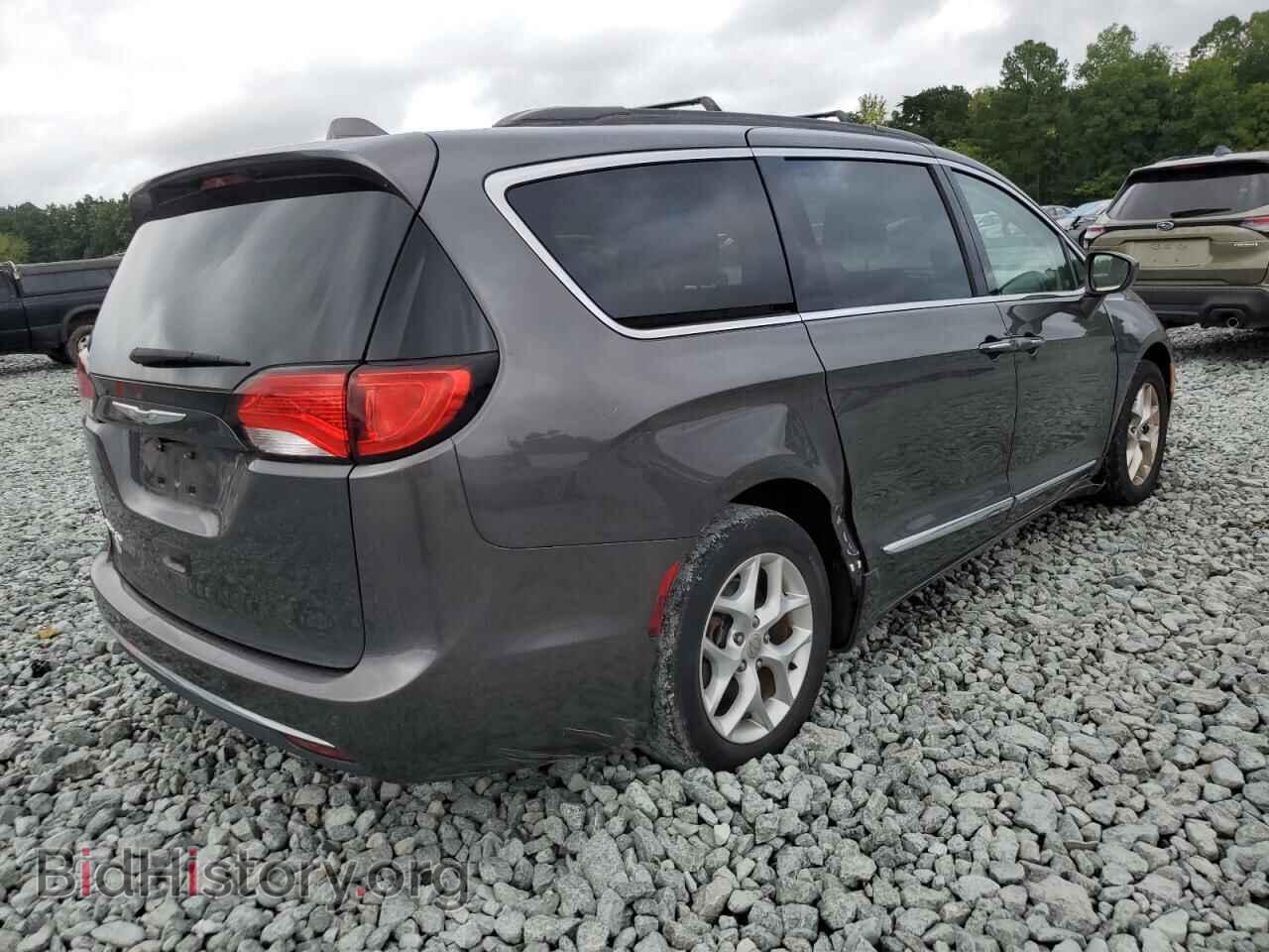 2017 CHRYSLER PACIFICA - VIN: 2C4RC1BG1HR507666 - Фото 3