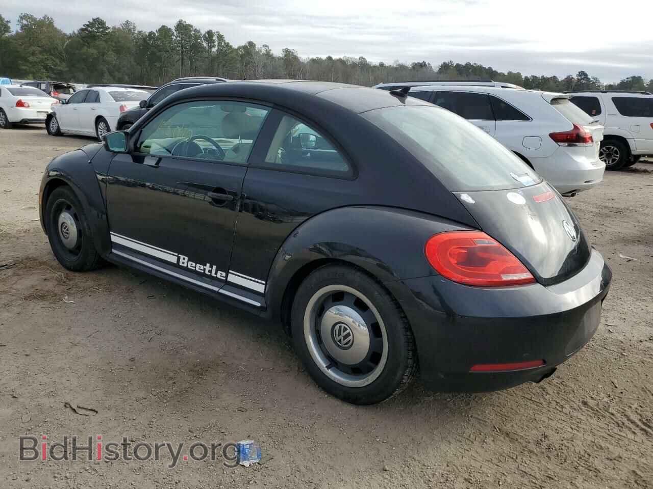 2014 VOLKSWAGEN BEETLE - VIN: 3VWJ17AT7EM657236 - Фото 2