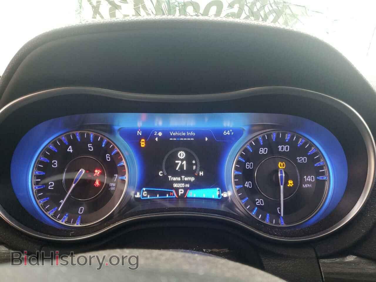 2019 CHRYSLER 300 - VIN: 2C3CCAAGXKH743516 - Фото 9