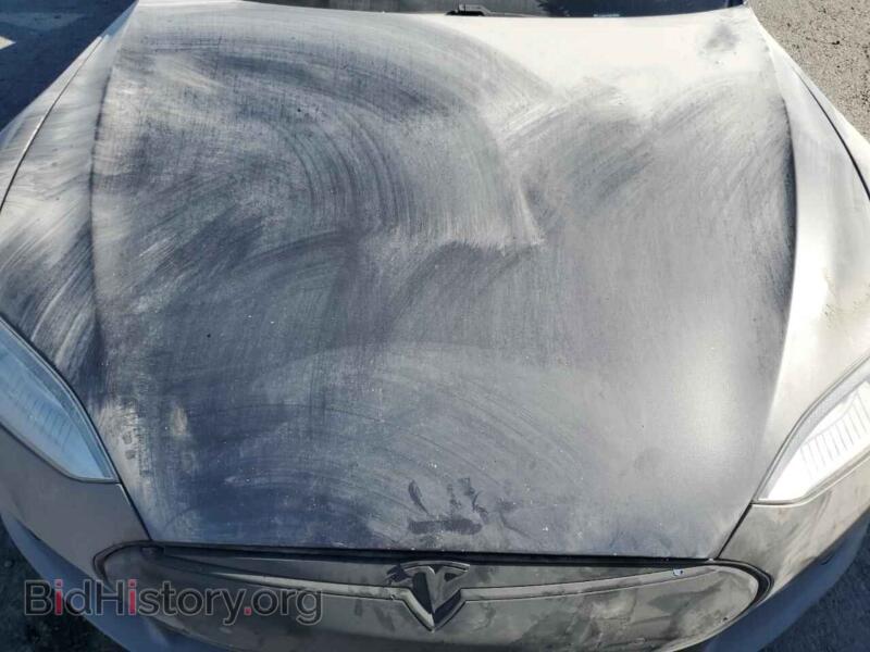 2016 Tesla MODEL S (VIN 5YJSA1E4XGF121864) — фото 11 из 14