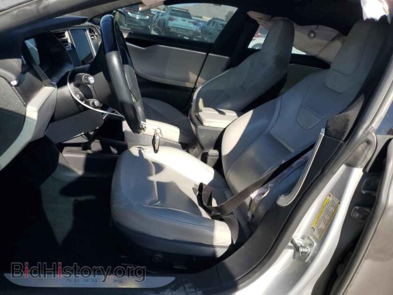 2016 Tesla MODEL S (VIN 5YJSA1E4XGF121864) — фото 7 из 14