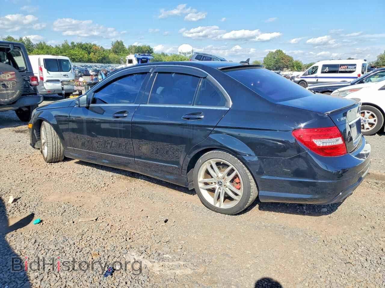 2013 MERCEDES-BENZ C-CLASS - VIN: WDDGF8AB9DR246046 - Фото 2