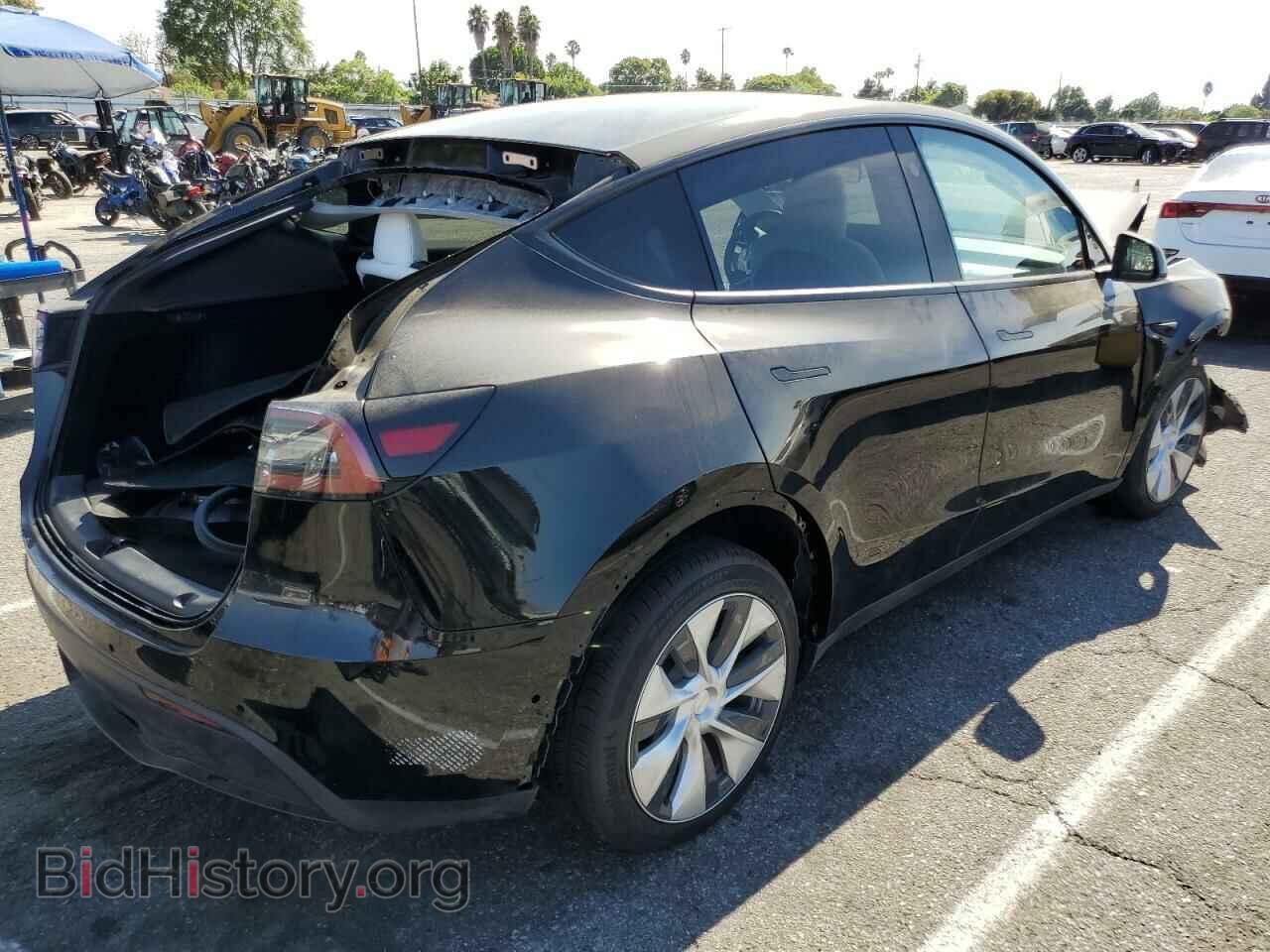 2024 TESLA MODEL Y - VIN: 7SAYGDEE6RF027408 - Фото 3