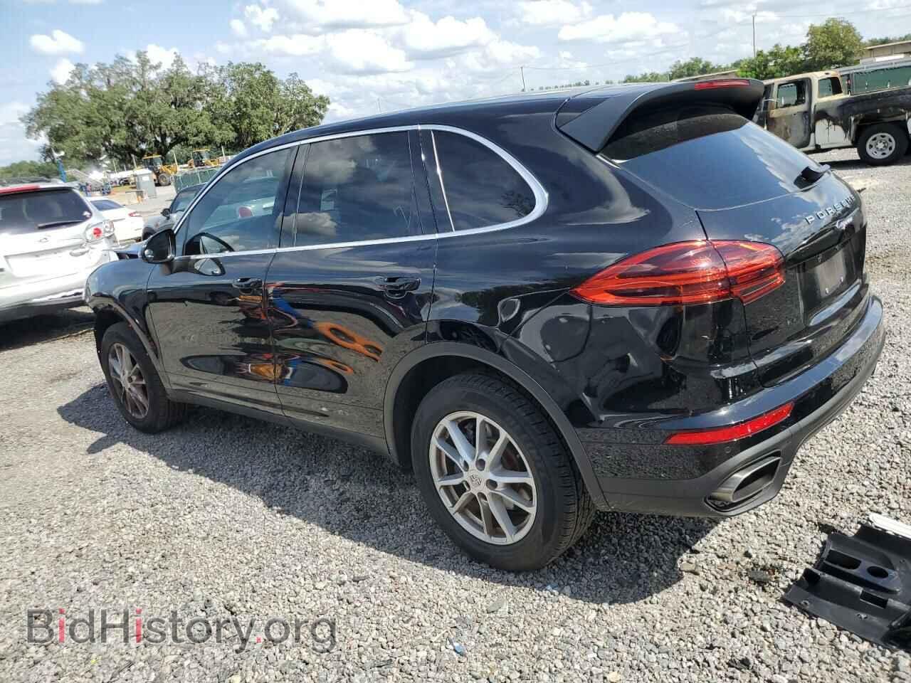 2016 PORSCHE CAYENNE - VIN: WP1AA2A20GKA10540 - Photo 2