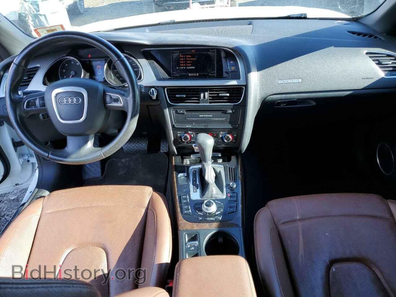 2010 AUDI A5 - VIN: WAULFAFHXAN015587 - Фото 8
