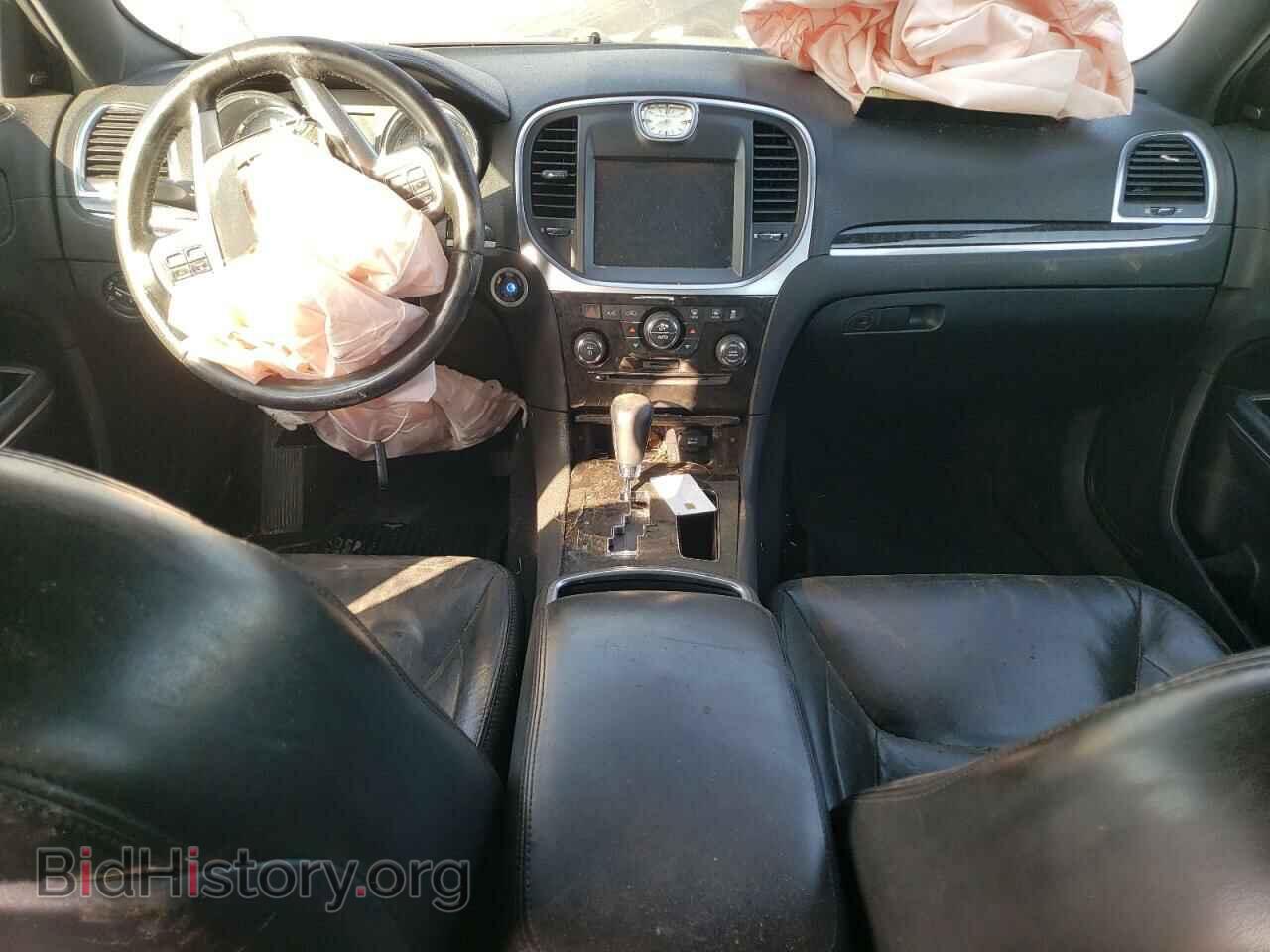 2011 CHRYSLER 300 - VIN: 2C3CA5CG2BH533244 - Фото 8
