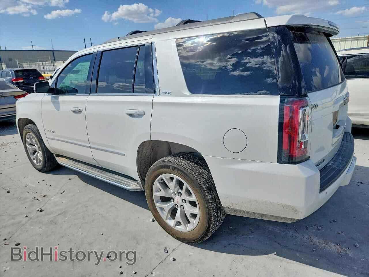 2017 GMC YUKON - VIN: 1GKS1BKC7HR356465 - Photo 2