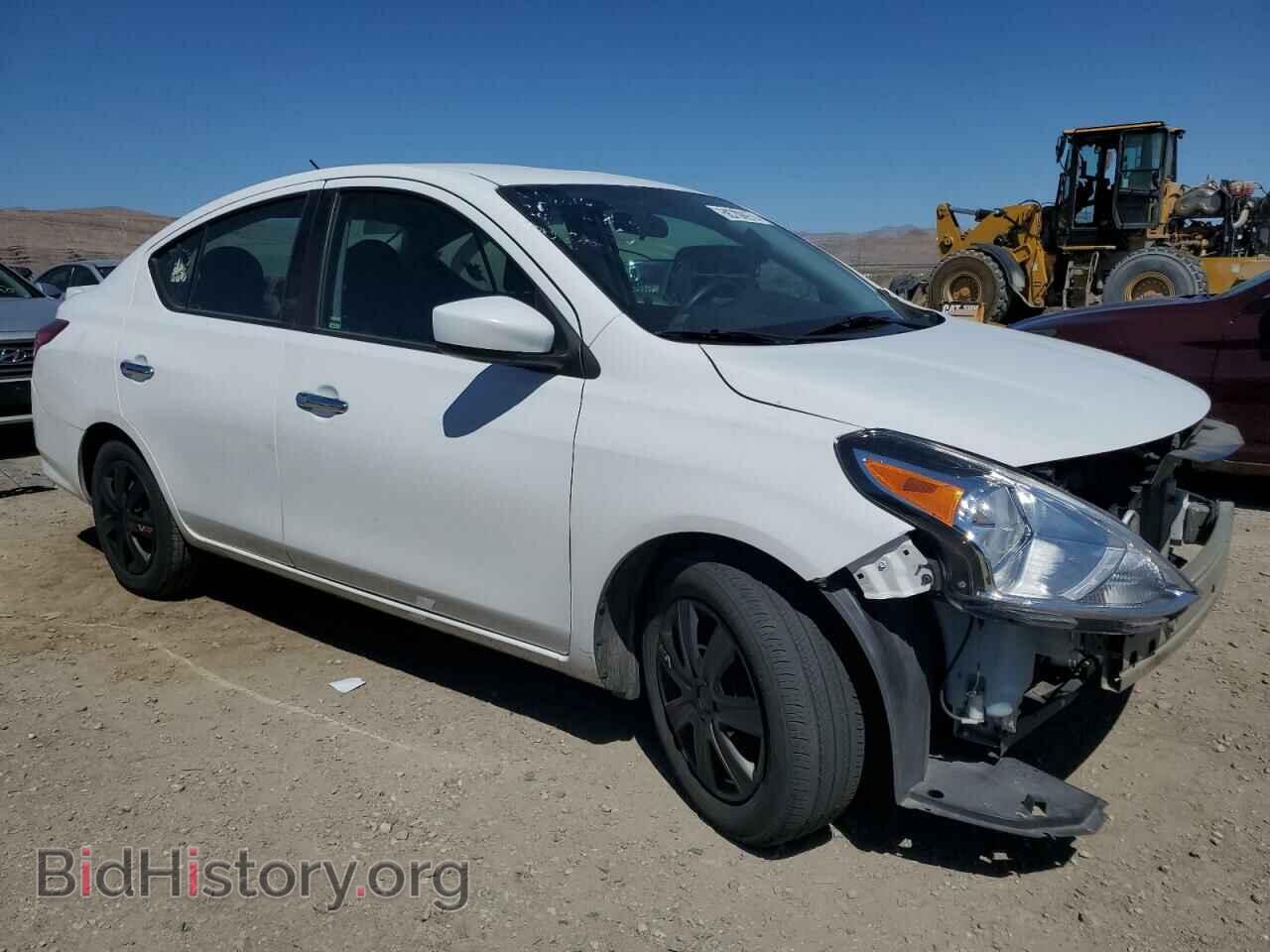 2019 NISSAN VERSA - VIN: 3N1CN7APXKL843828 - Фото 4