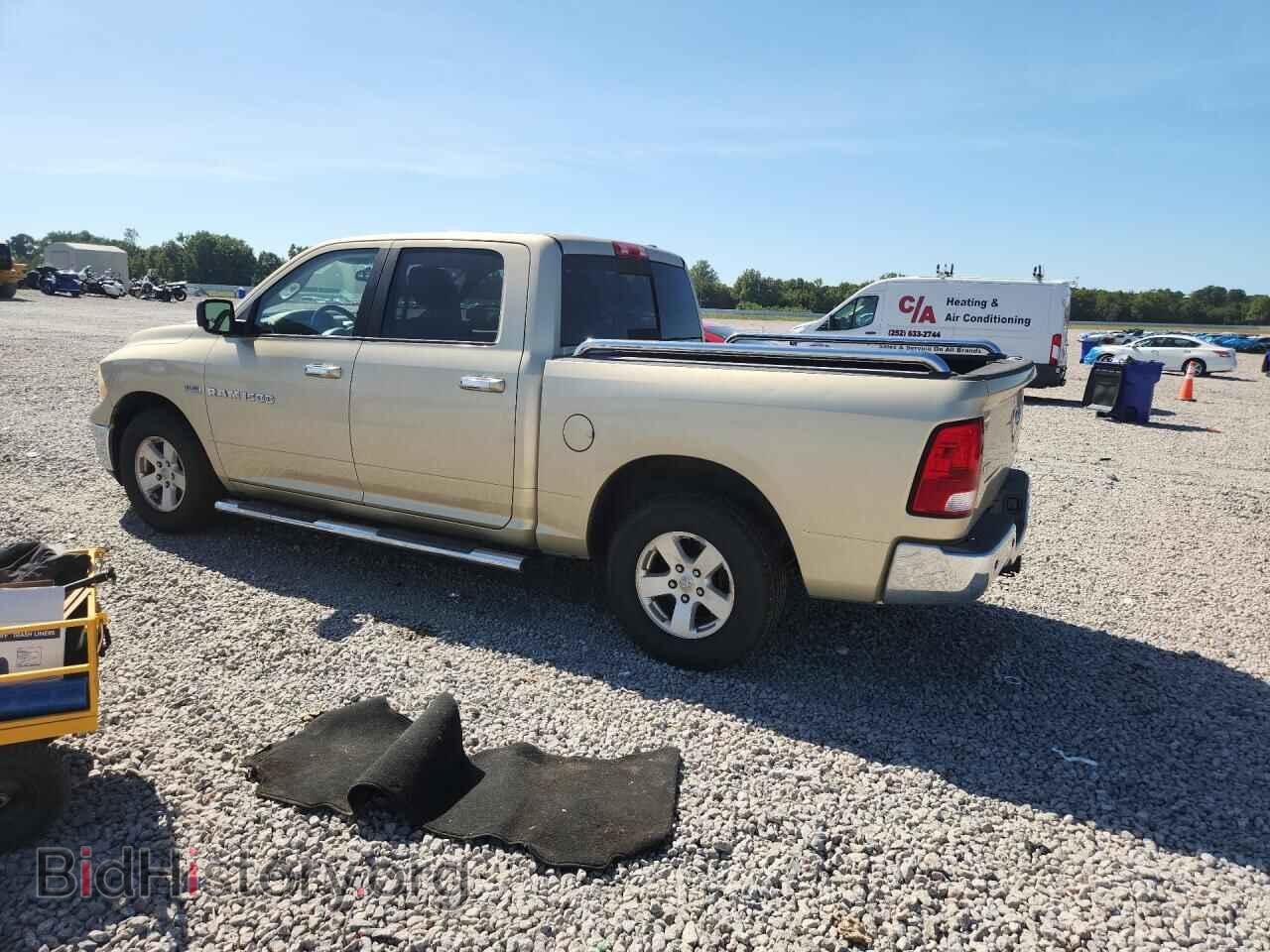 2011 DODGE RAM 1500 - VIN: 1D7RB1CT5BS522035 - Photo 2