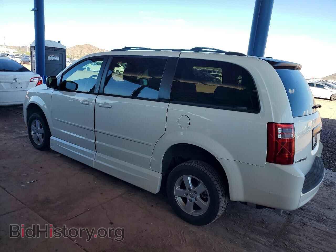 2010 DODGE CARAVAN - VIN: 2D4RN3D15AR380475 - Photo 2