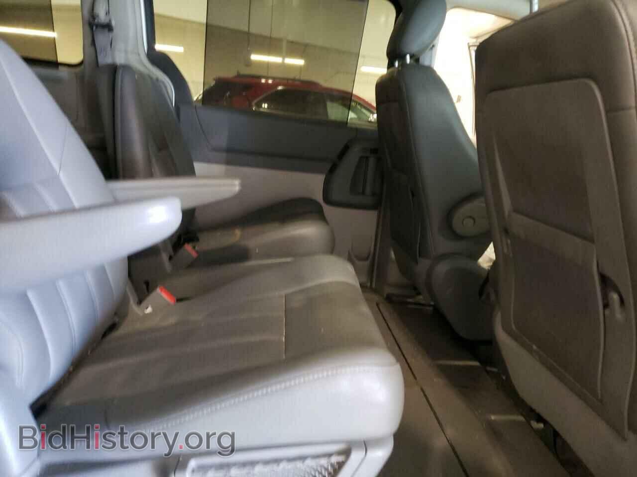 2008 CHRYSLER MINIVAN - VIN: 2A8HR54P28R796810 - Фото 6