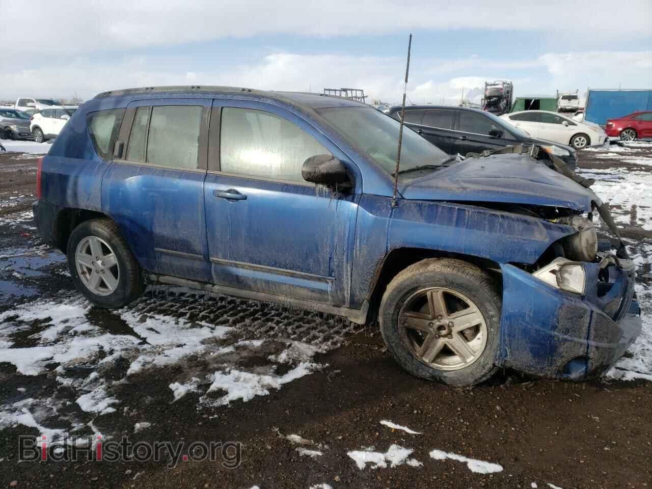 2010 JEEP COMPASS - VIN: 1J4NF4FB7AD570344 - Photo 4