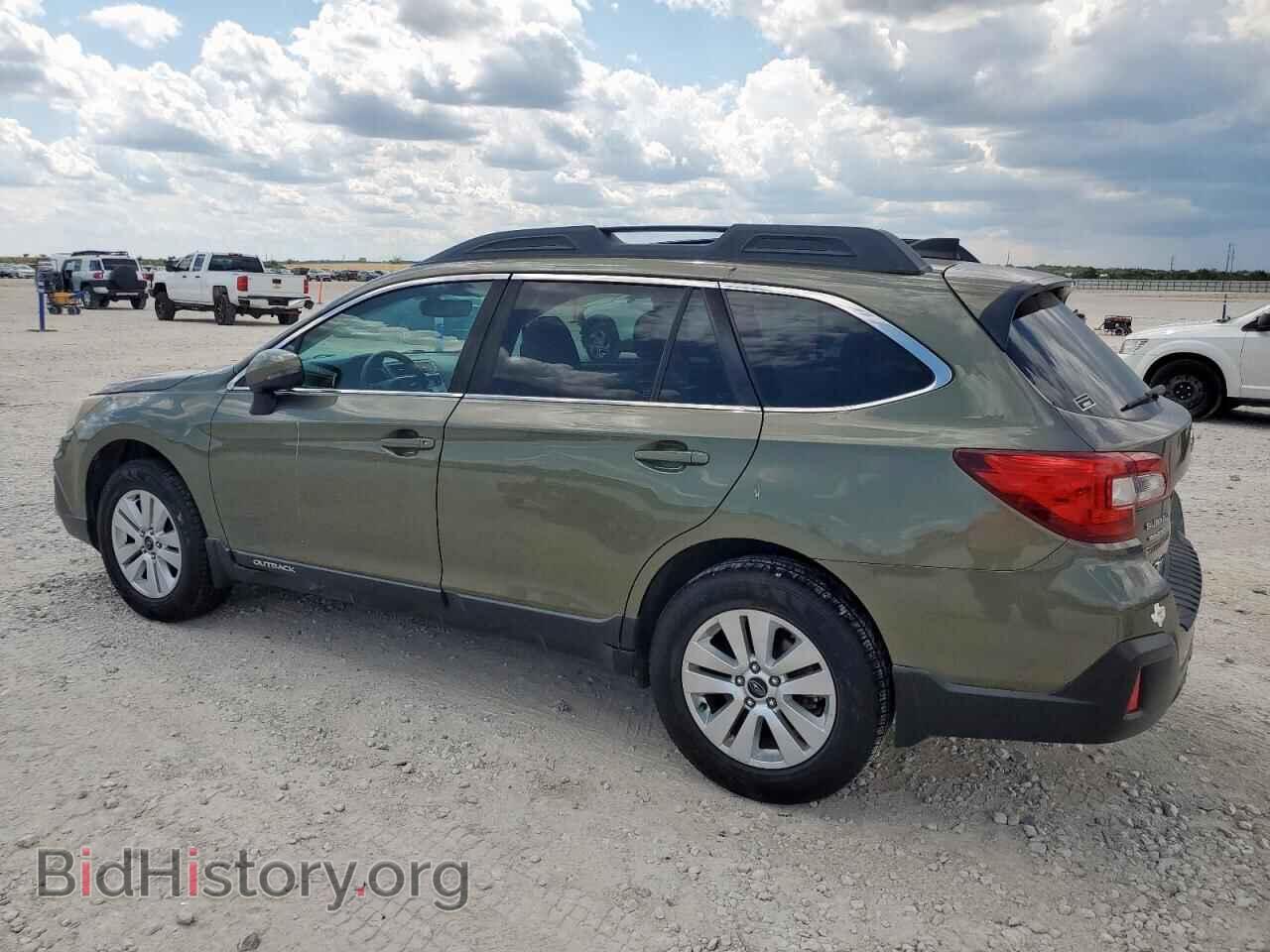 2018 SUBARU OUTBACK - VIN: 4S4BSAHC8J3221137 - Фото 2