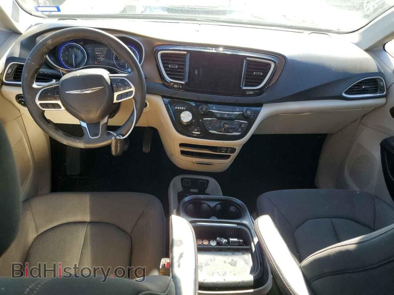2017 CHRYSLER PACIFICA - VIN: 2C4RC1BGXHR770951 - Photo 8